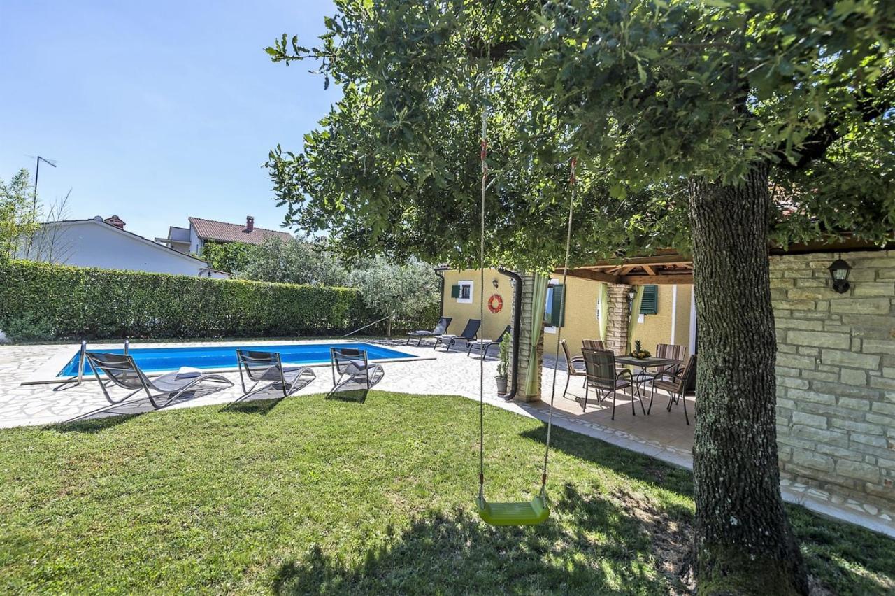 Spacious Three-Bedroom Villa Balun With Pool Пореч Экстерьер фото
